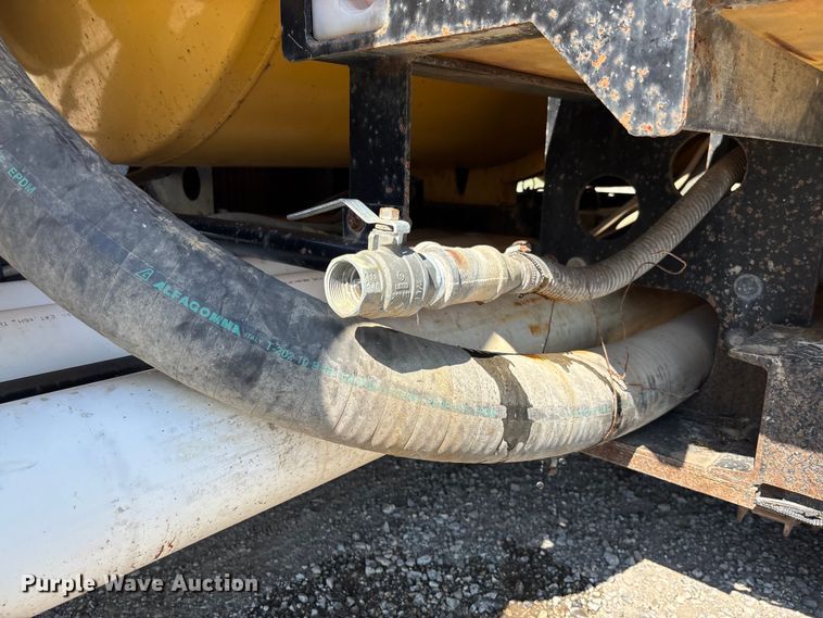 image for item FC1892 2012 Vermeer V800LE-HD410 vacuum excavator