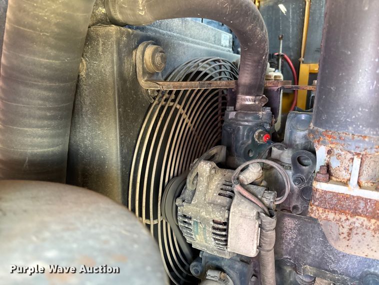 image for item FC1892 2012 Vermeer V800LE-HD410 vacuum excavator