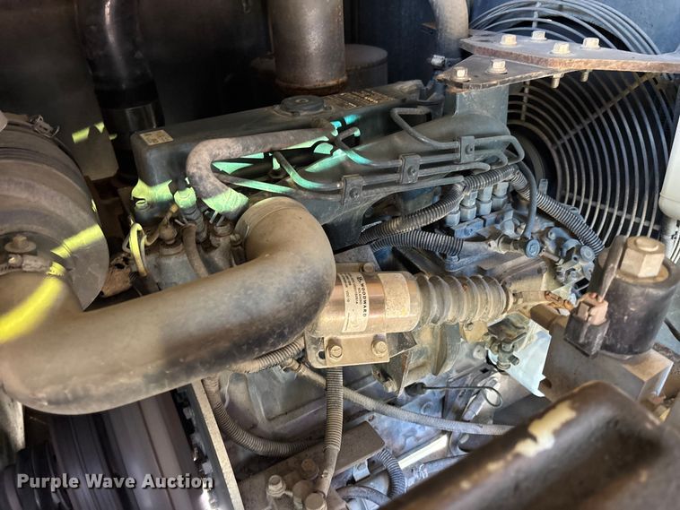 image for item FC1892 2012 Vermeer V800LE-HD410 vacuum excavator