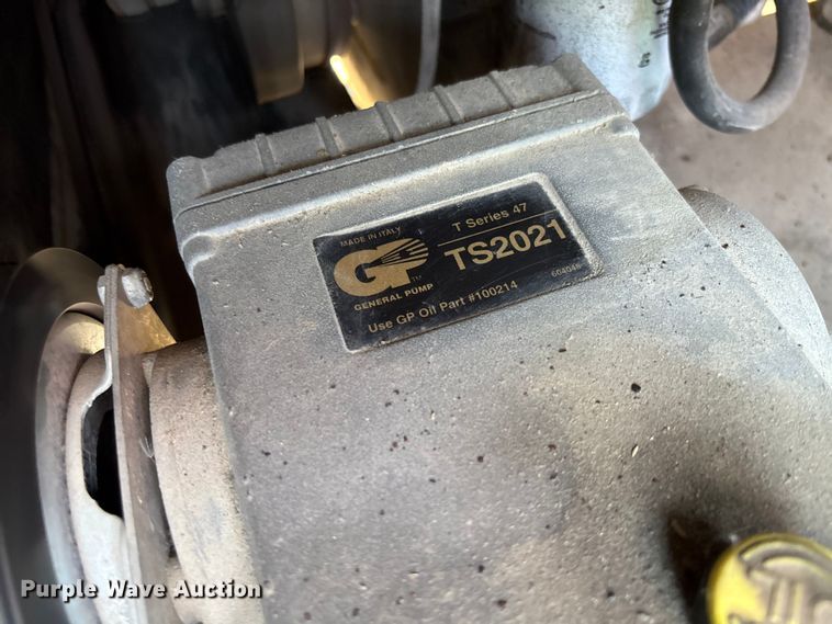 image for item FC1892 2012 Vermeer V800LE-HD410 vacuum excavator