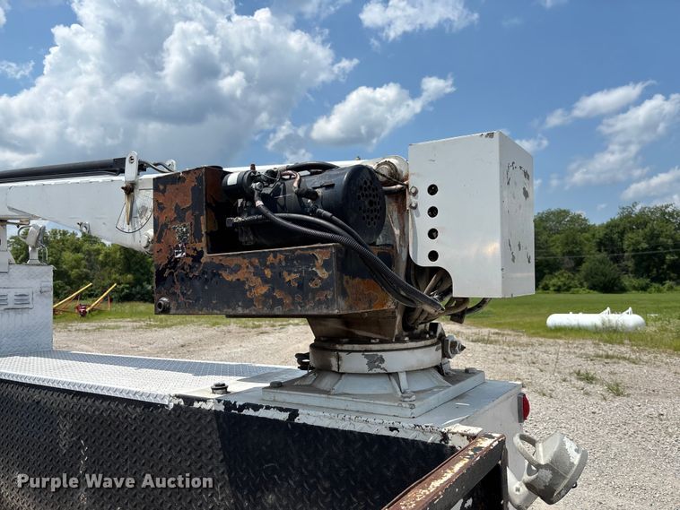 image for item FC1902 2017 RAM 5500 utility / service truck