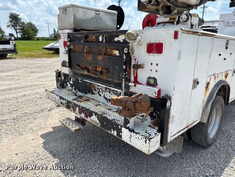 image for item FC1902 2017 RAM 5500 utility / service truck
