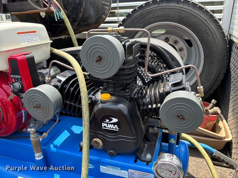 image for item FC1902 2017 RAM 5500 utility / service truck