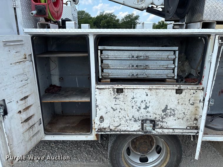image for item FC1902 2017 RAM 5500 utility / service truck