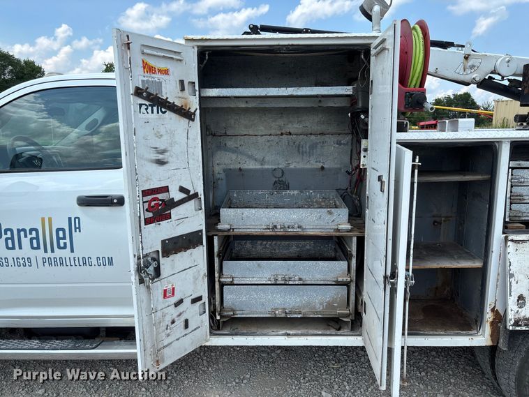 image for item FC1902 2017 RAM 5500 utility / service truck