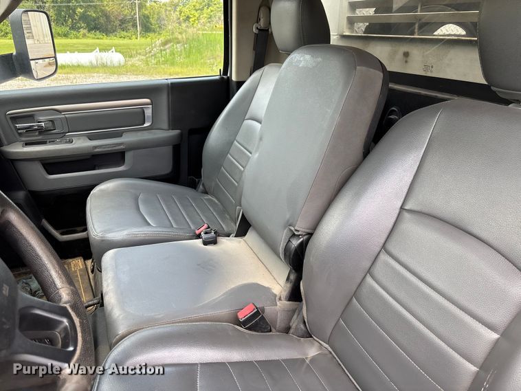 image for item FC1902 2017 RAM 5500 utility / service truck