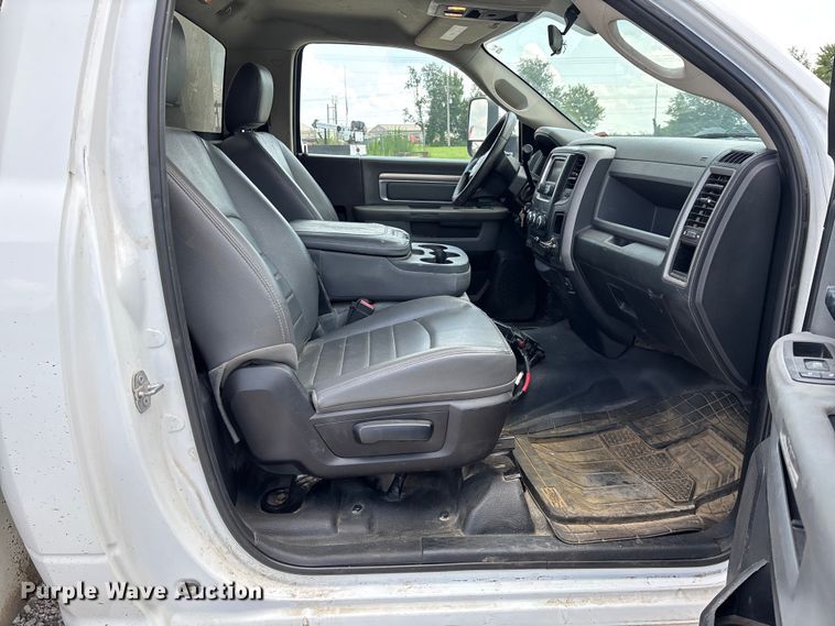 image for item FC1902 2017 RAM 5500 utility / service truck