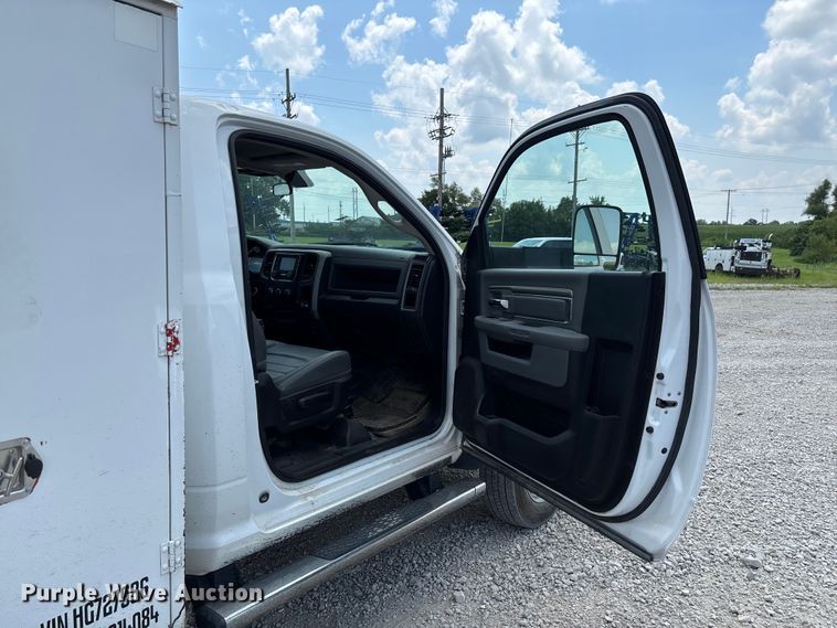 image for item FC1902 2017 RAM 5500 utility / service truck