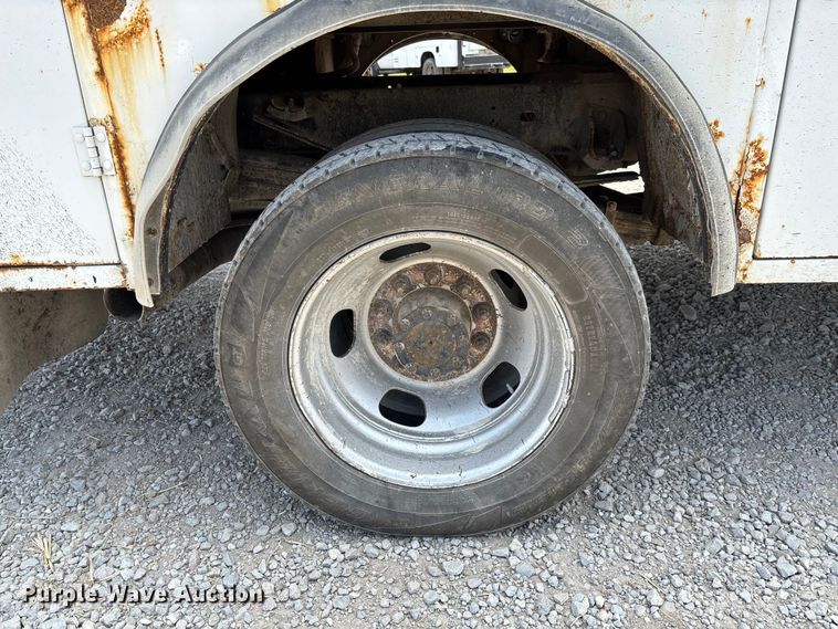 image for item FC1902 2017 RAM 5500 utility / service truck