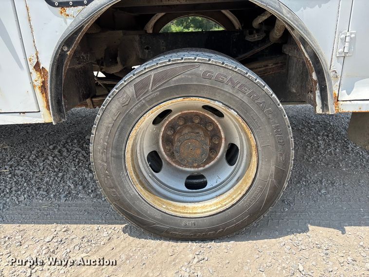 image for item FC1902 2017 RAM 5500 utility / service truck
