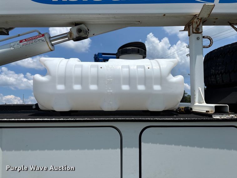 image for item FC1903 2015 RAM 5500 utility / service truck