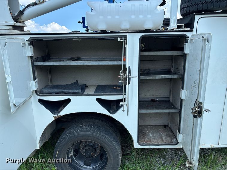 image for item FC1903 2015 RAM 5500 utility / service truck