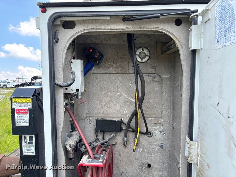 image for item FC1903 2015 RAM 5500 utility / service truck