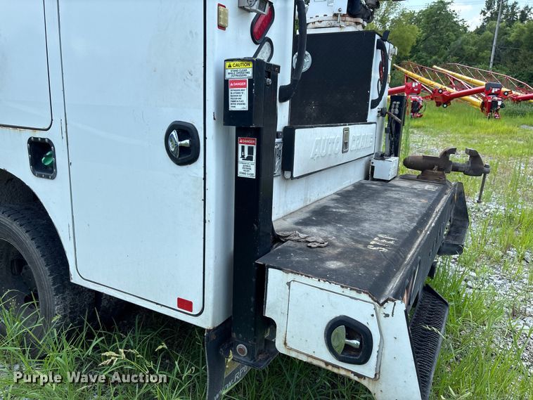 image for item FC1903 2015 RAM 5500 utility / service truck