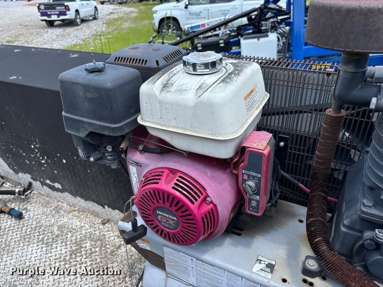 image for item FC1903 2015 RAM 5500 utility / service truck