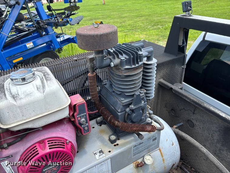 image for item FC1903 2015 RAM 5500 utility / service truck