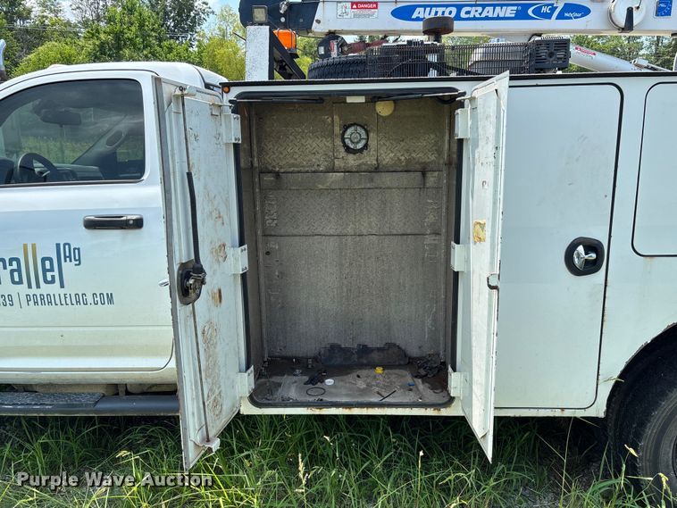 image for item FC1903 2015 RAM 5500 utility / service truck