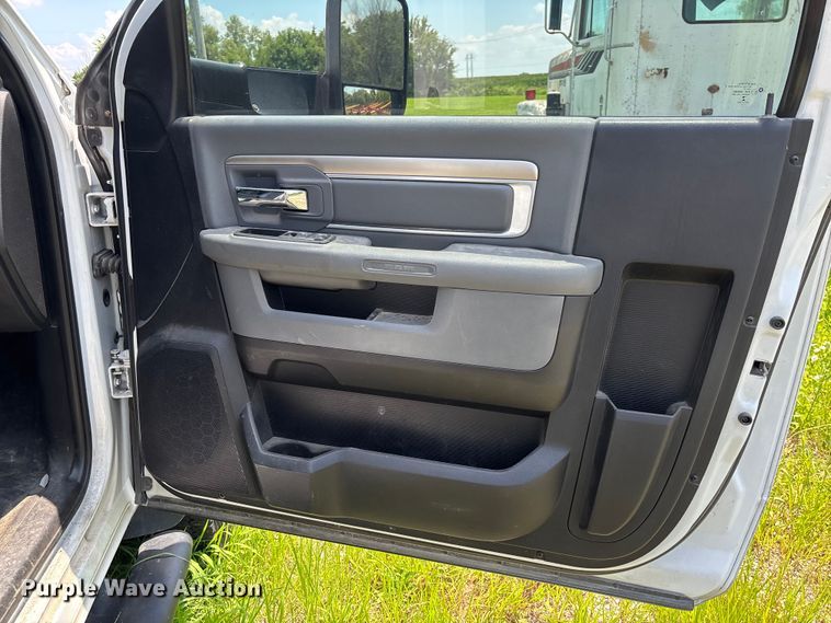 image for item FC1903 2015 RAM 5500 utility / service truck