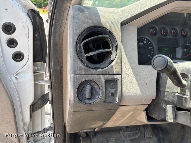 image for item FC1904 2009 Ford F450 Super Duty utility / service truck