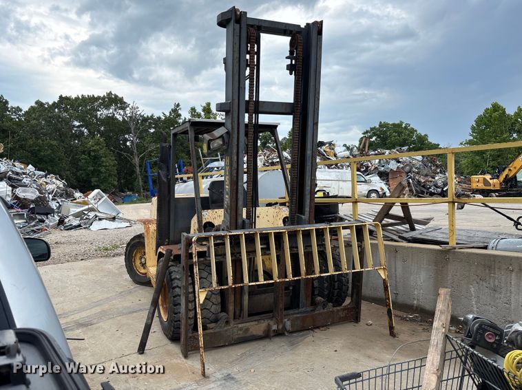 image for item FC1908 Hyster H135XL forklift