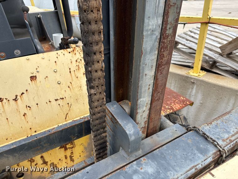 image for item FC1908 Hyster H135XL forklift