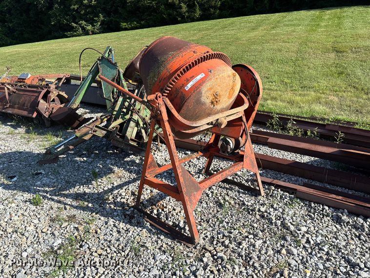 image for item FC1945 concrete mixer