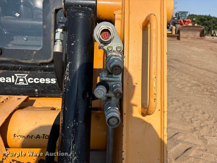 image for item FC2506 2021 Mustang by manitou 3200VT tracked skid steer loader