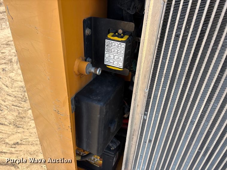 image for item FC2506 2021 Mustang by manitou 3200VT tracked skid steer loader