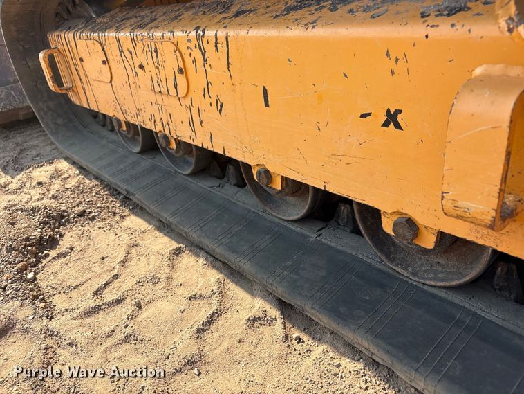 image for item FC2506 2021 Mustang by manitou 3200VT tracked skid steer loader
