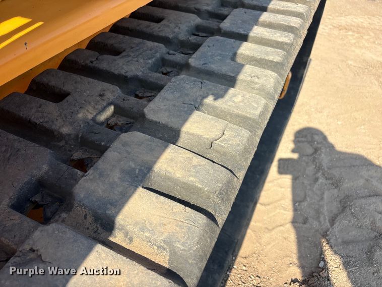 image for item FC2506 2021 Mustang by manitou 3200VT tracked skid steer loader