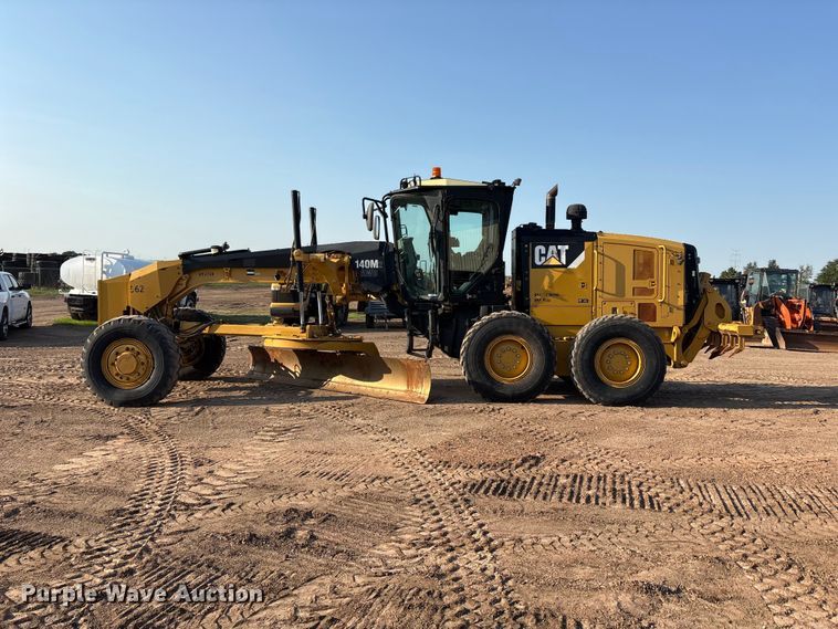 image for item FC2509 2013 Caterpillar 140M2 AWD motor grader