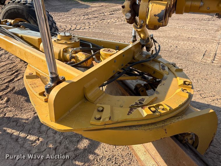 image for item FC2509 2013 Caterpillar 140M2 AWD motor grader
