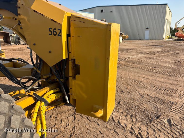 image for item FC2509 2013 Caterpillar 140M2 AWD motor grader