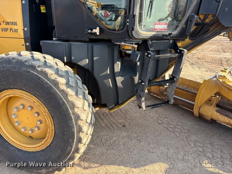 image for item FC2509 2013 Caterpillar 140M2 AWD motor grader