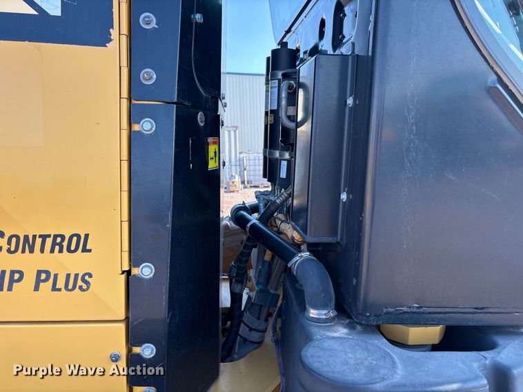 image for item FC2509 2013 Caterpillar 140M2 AWD motor grader