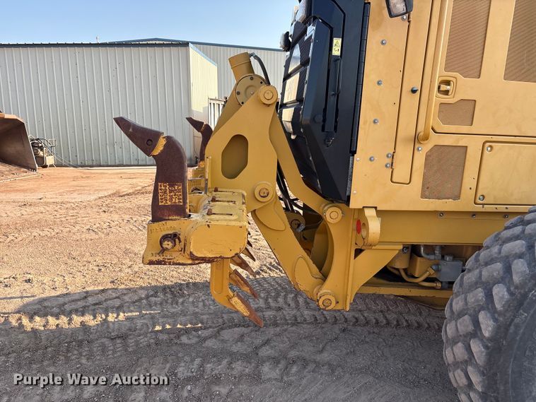 image for item FC2509 2013 Caterpillar 140M2 AWD motor grader
