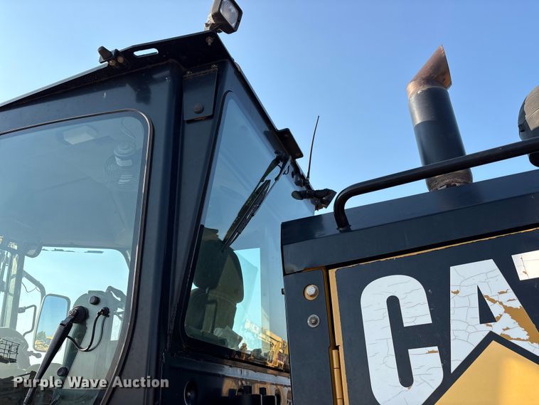 image for item FC2509 2013 Caterpillar 140M2 AWD motor grader