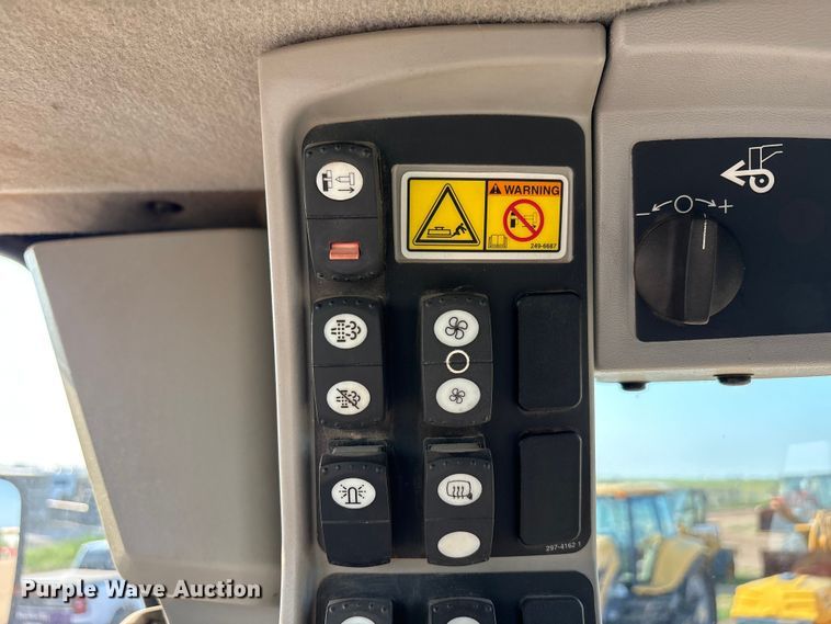 image for item FC2509 2013 Caterpillar 140M2 AWD motor grader
