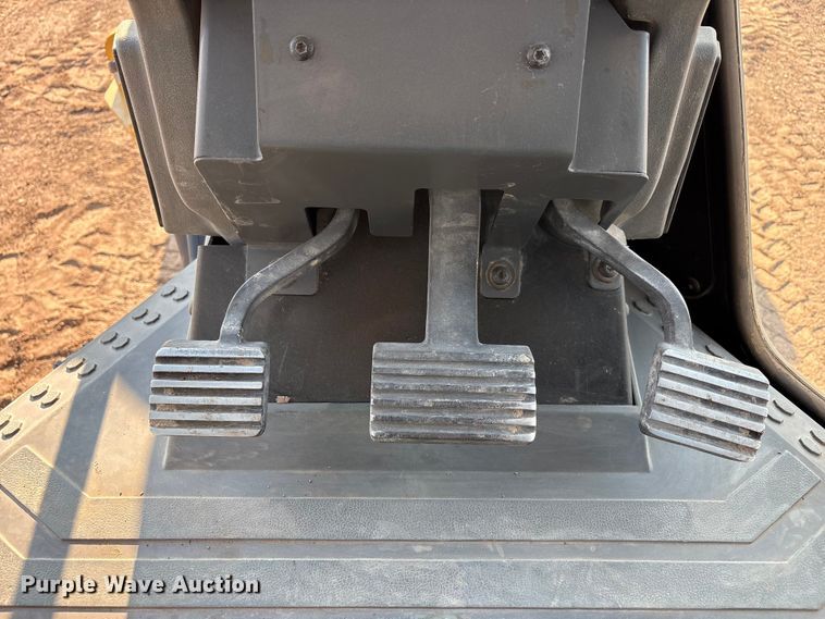 image for item FC2509 2013 Caterpillar 140M2 AWD motor grader