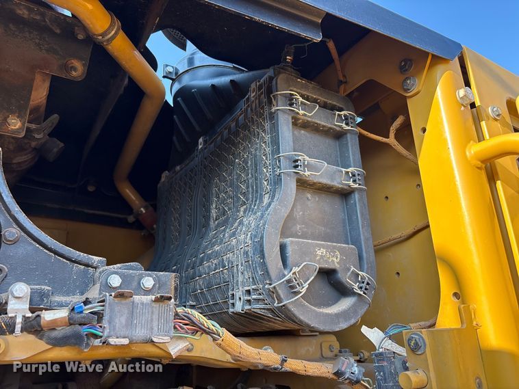 image for item FC2509 2013 Caterpillar 140M2 AWD motor grader