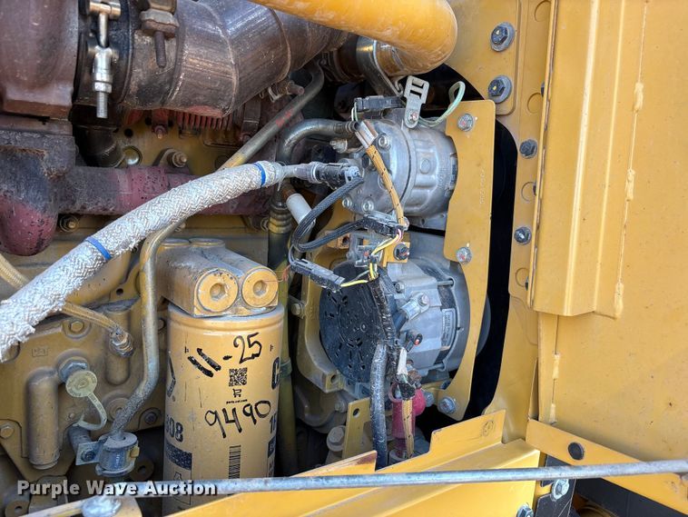 image for item FC2509 2013 Caterpillar 140M2 AWD motor grader