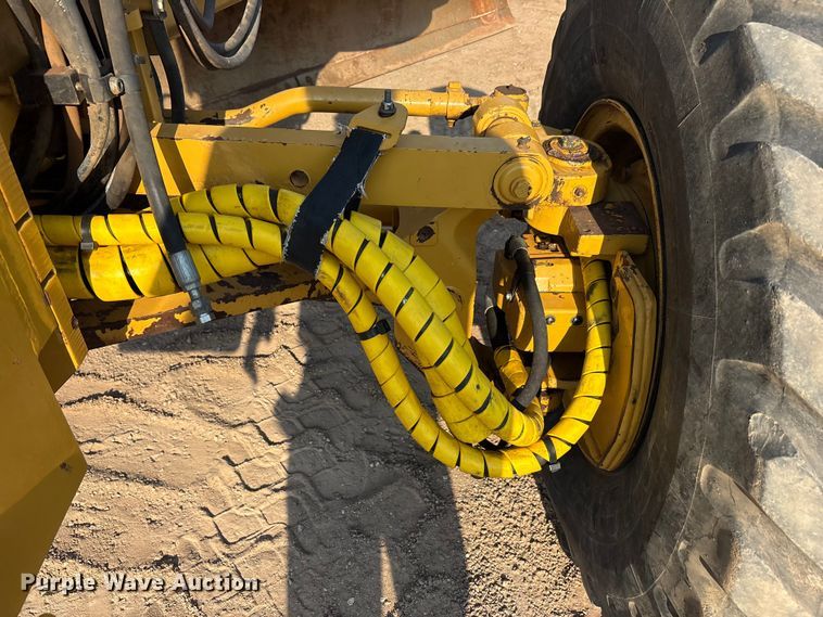 image for item FC2509 2013 Caterpillar 140M2 AWD motor grader