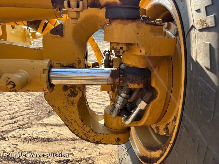 image for item FC2509 2013 Caterpillar 140M2 AWD motor grader