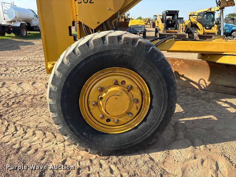 image for item FC2509 2013 Caterpillar 140M2 AWD motor grader