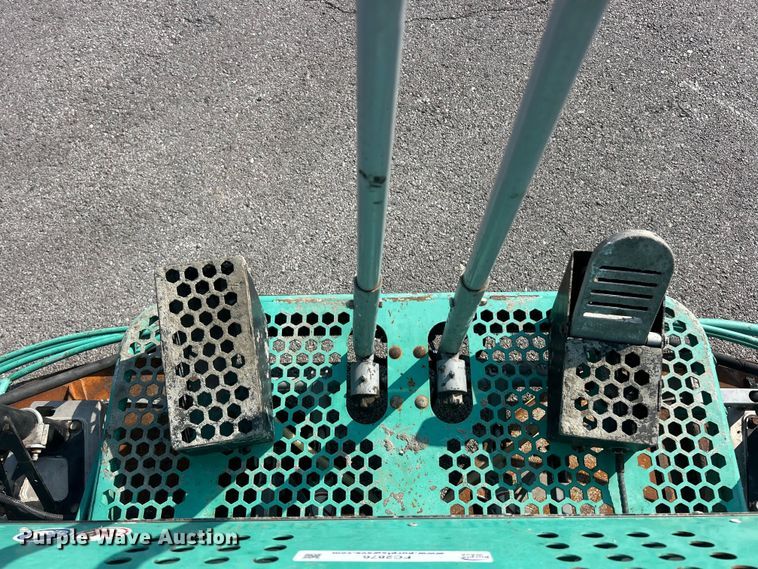 image for item FC2876 2019 Multiquip Whiteman HHNG5 power trowel
