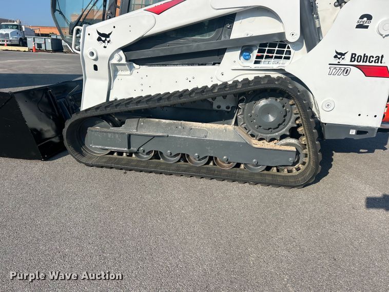 image for item FC2878 2018 Bobcat T770 tracked skid steer loader