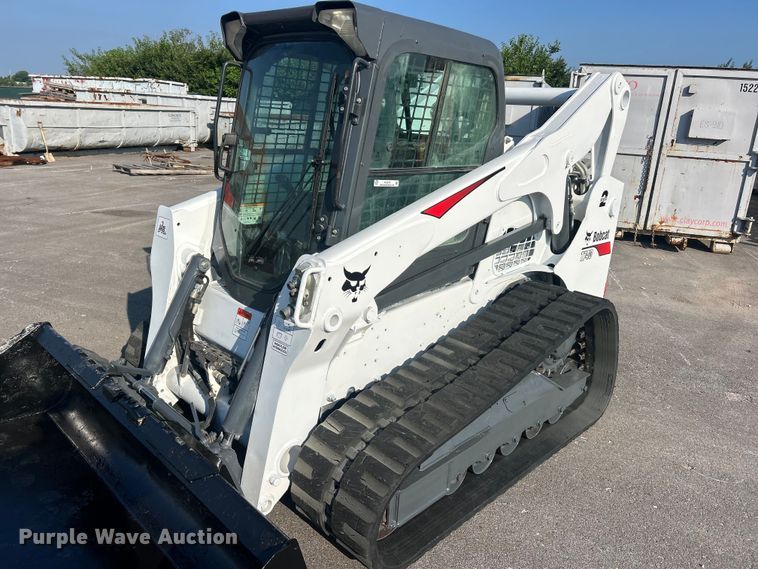 image for item FC2879 2019 Bobcat T740 tracked skid steer loader