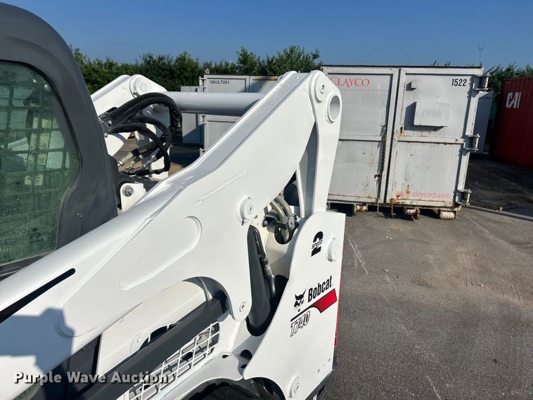 image for item FC2879 2019 Bobcat T740 tracked skid steer loader