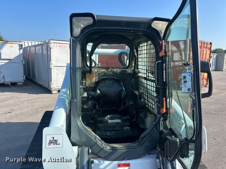 image for item FC2879 2019 Bobcat T740 tracked skid steer loader