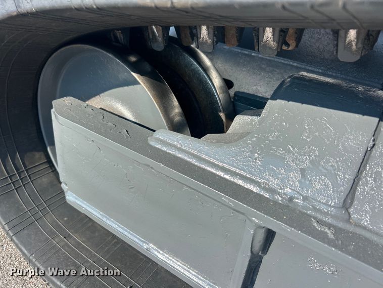 image for item FC2879 2019 Bobcat T740 tracked skid steer loader